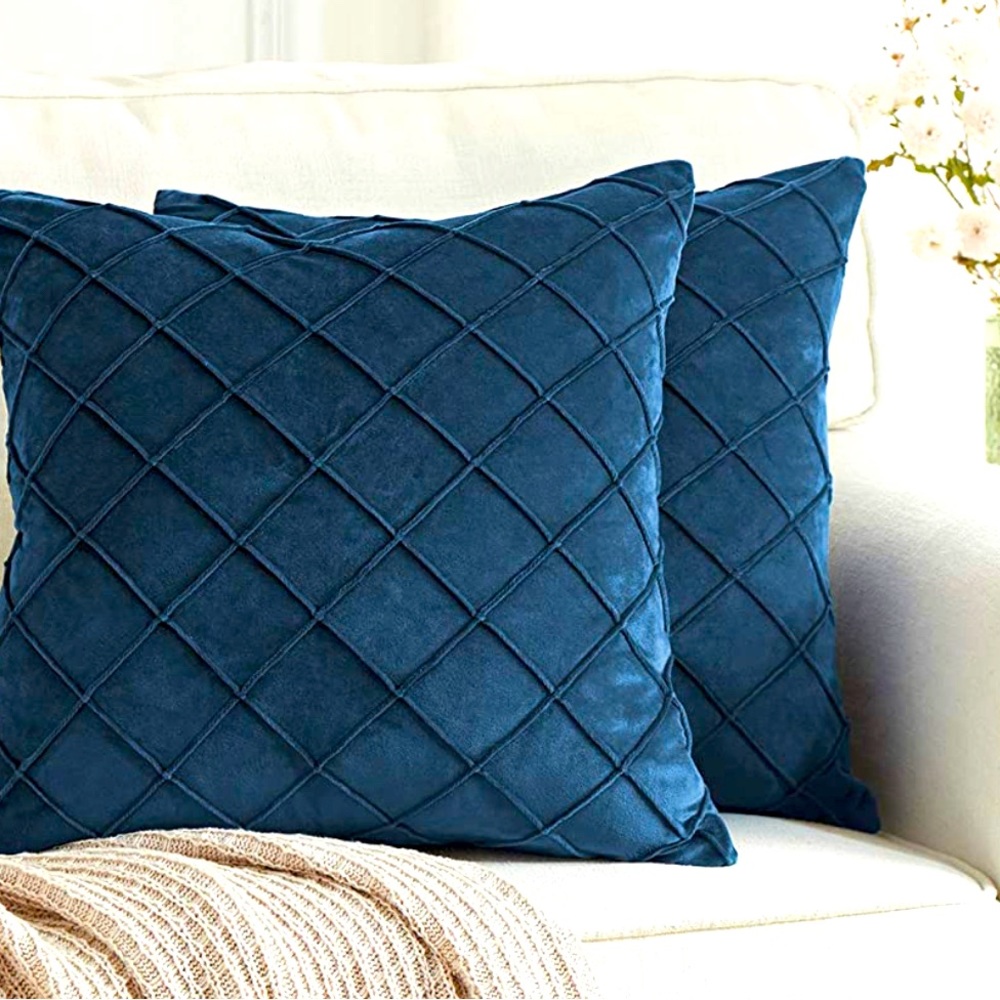 BeBen decorative throw pillow